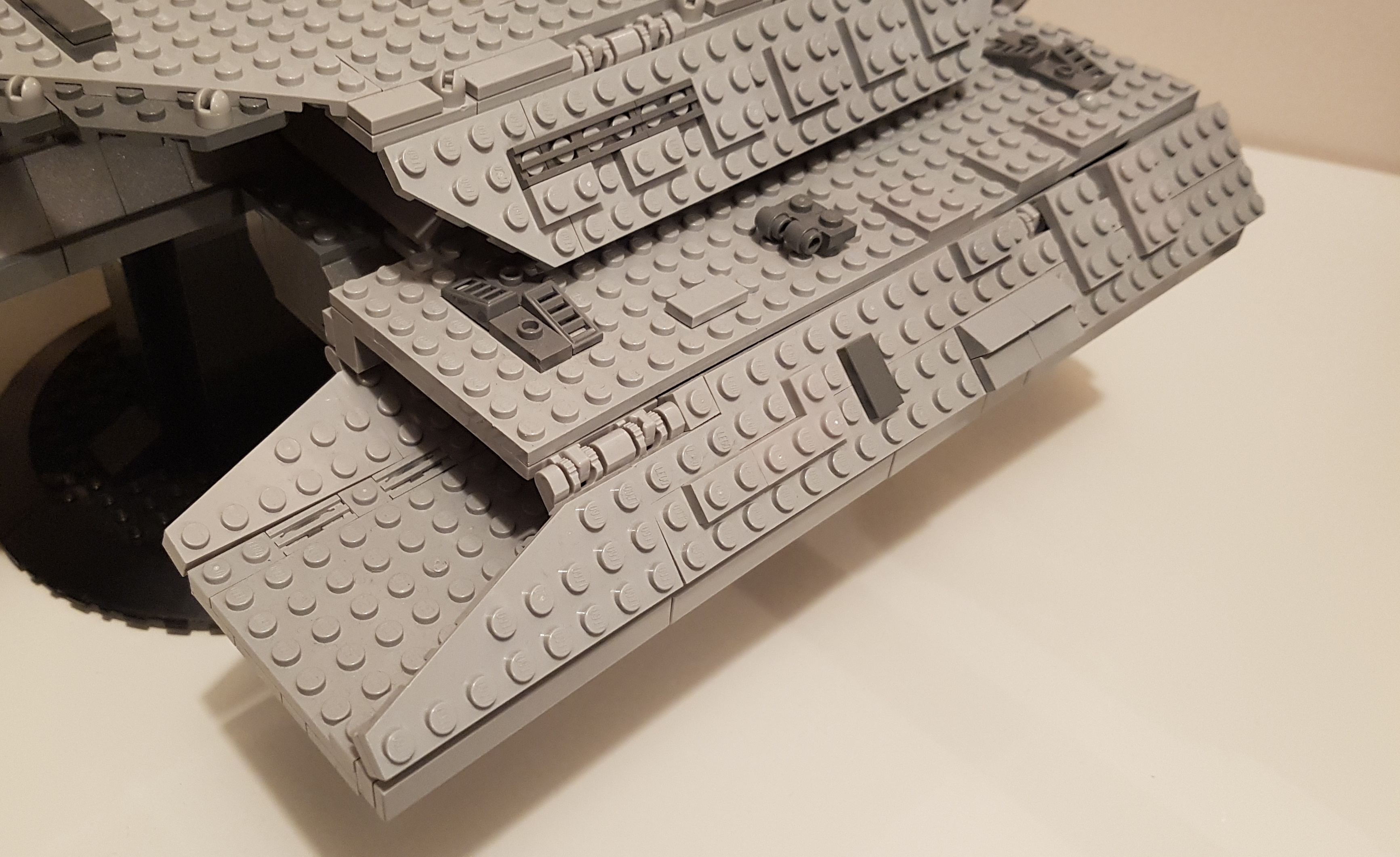 Stargate LEGO ship Daedalus hangar