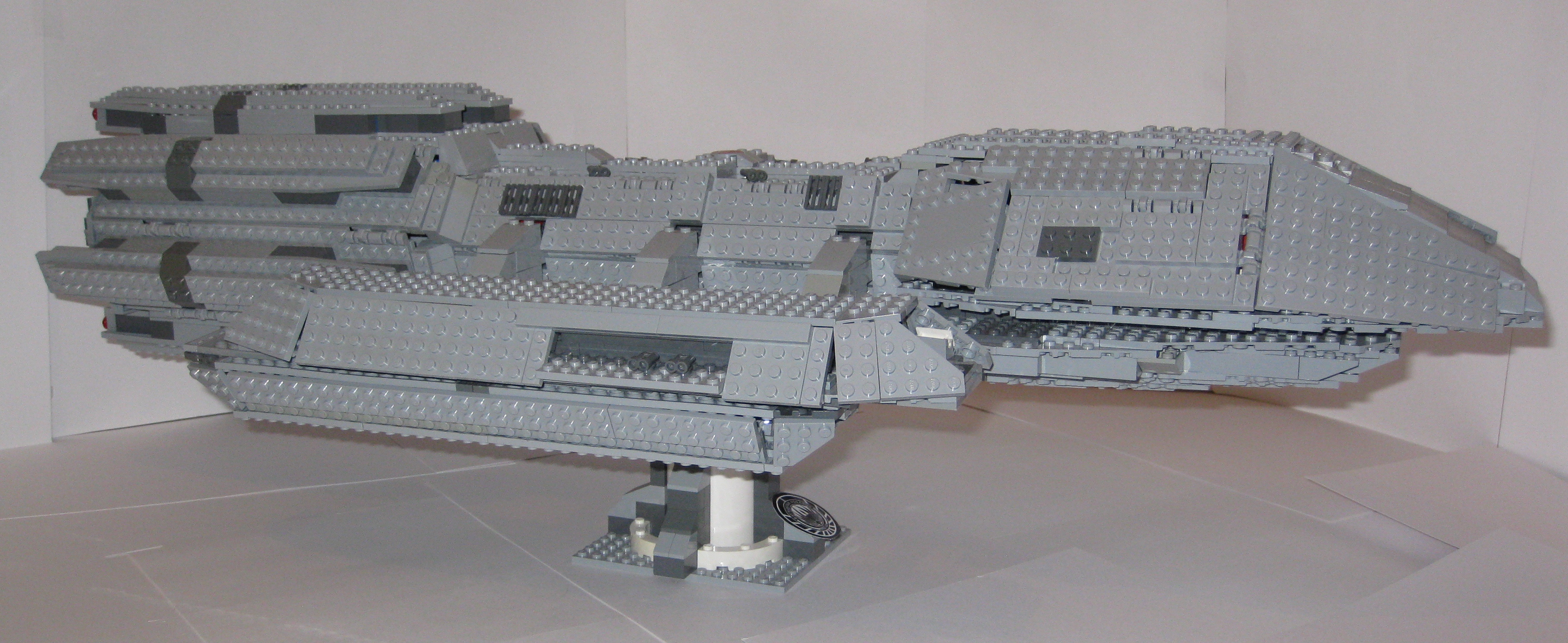 LEGO Battlestar Galactica - Pegasus
