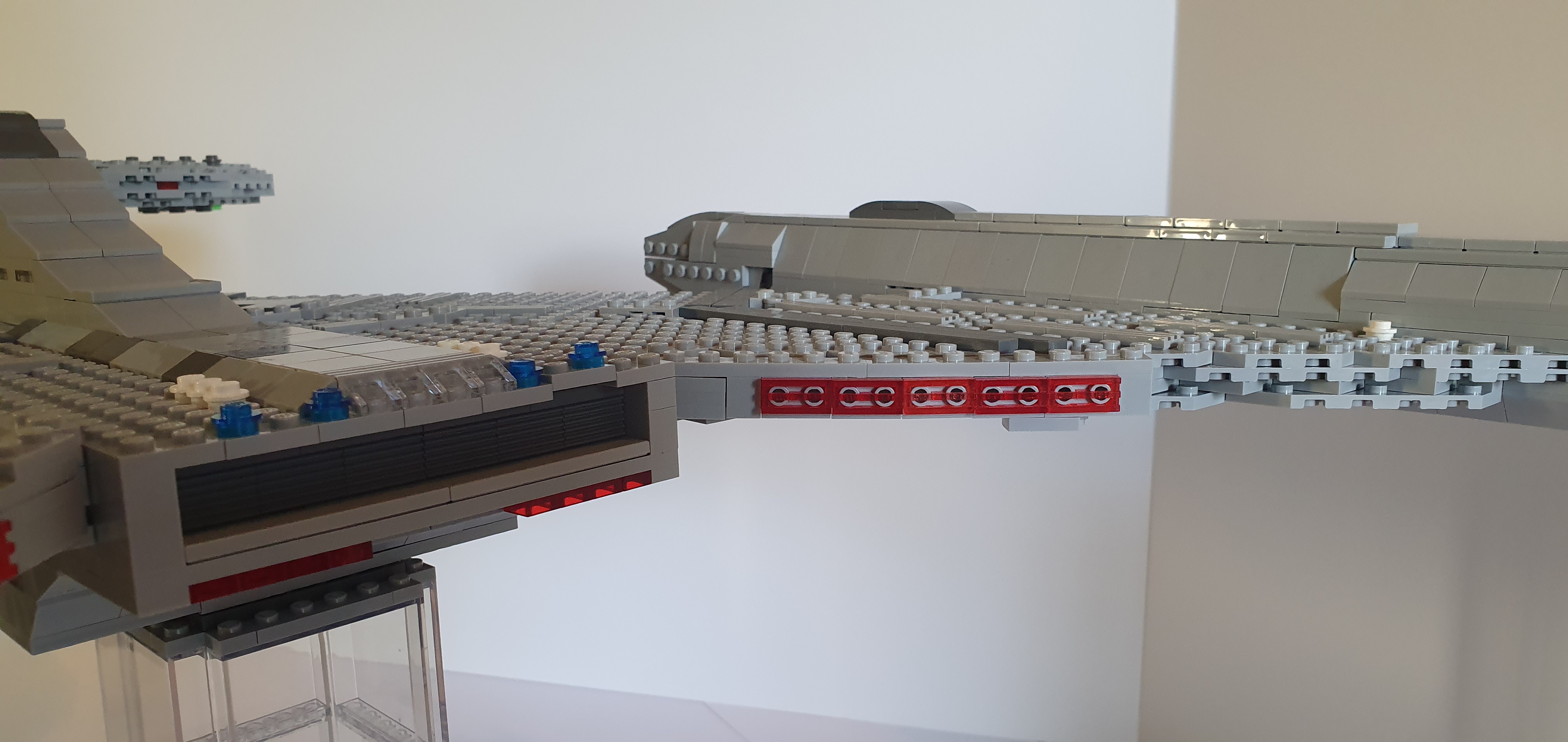 LEGO Star Trek USS Discovery