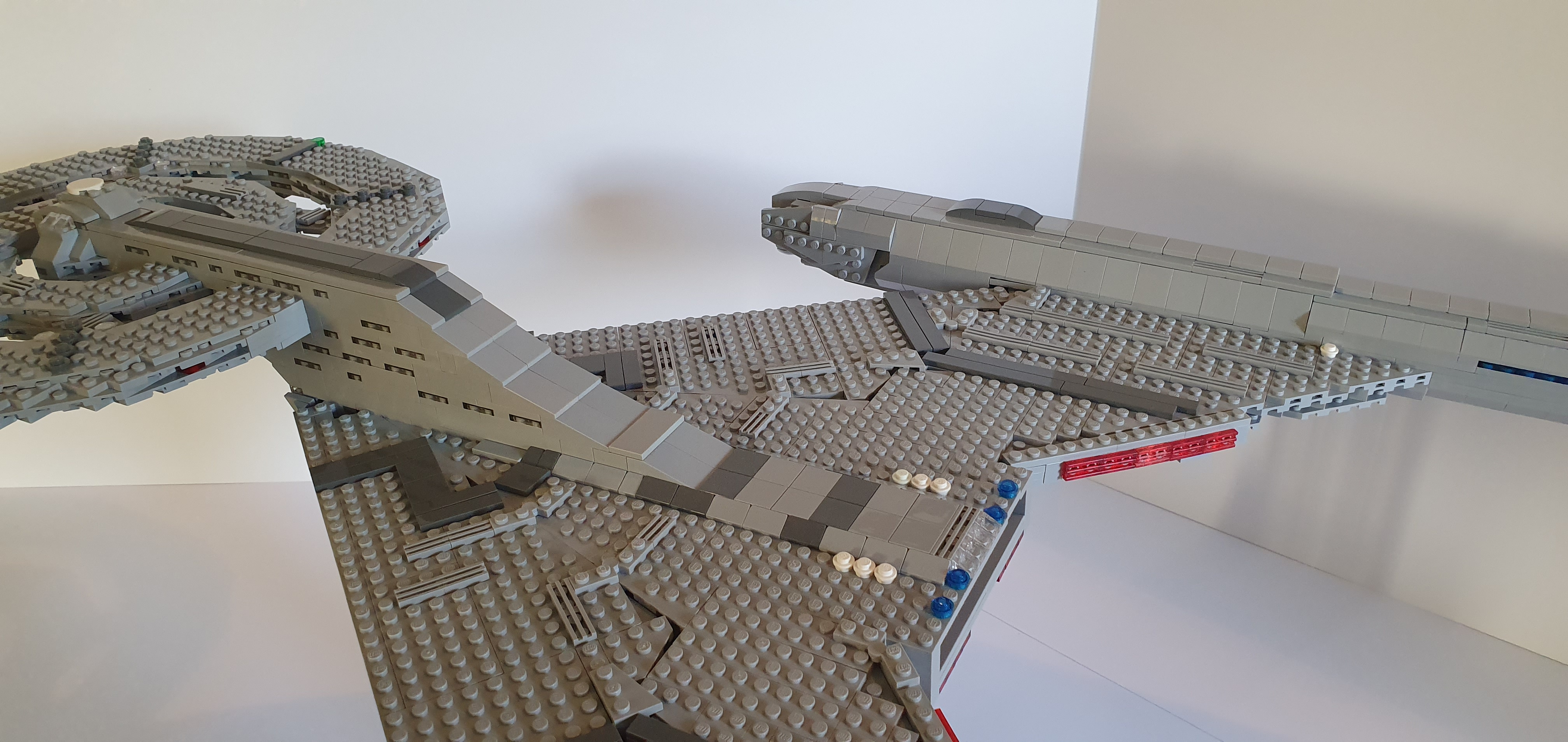 LEGO Star Trek USS Discovery