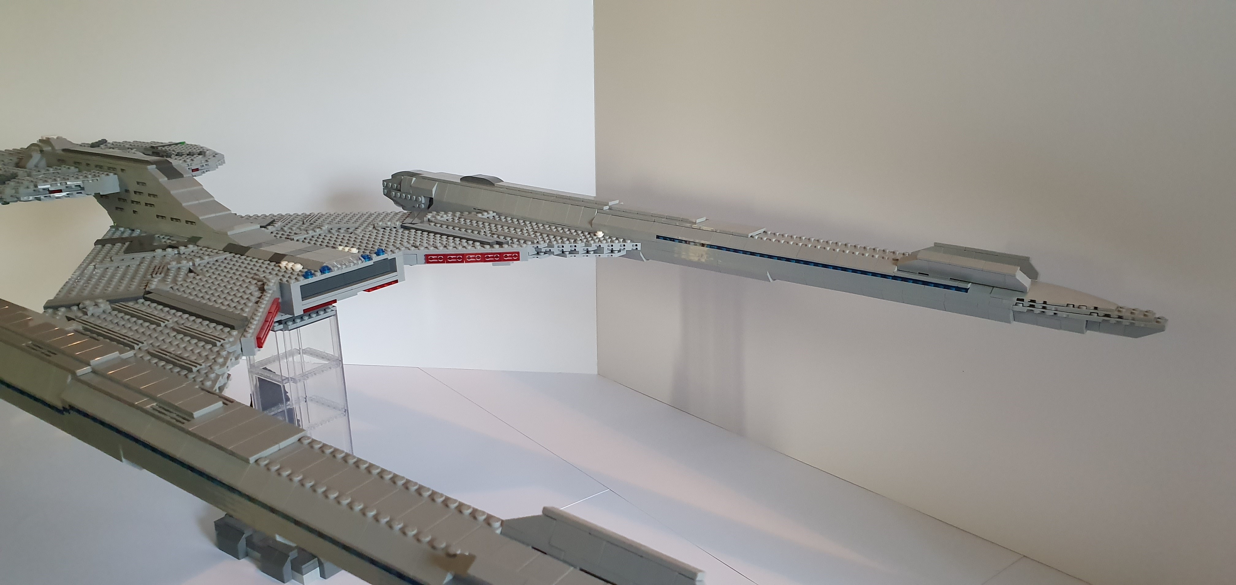 LEGO Star Trek USS Discovery