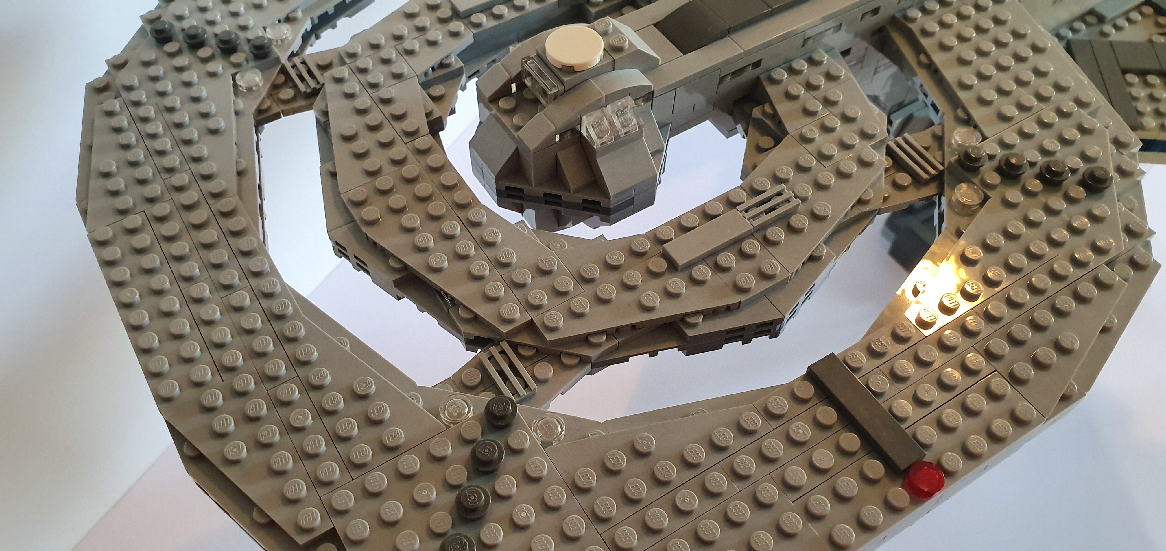 LEGO Star Trek USS Discovery